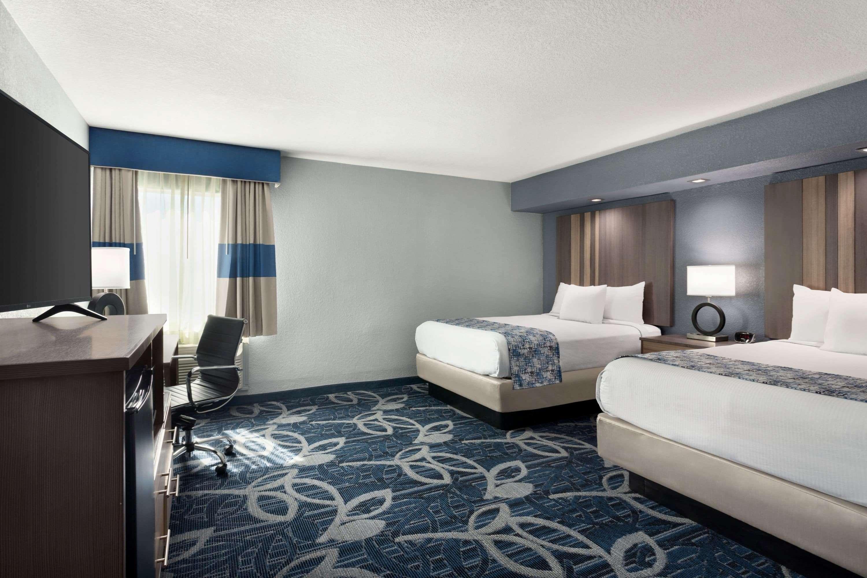 Baymont Inn & Suites Шони Экстерьер фото