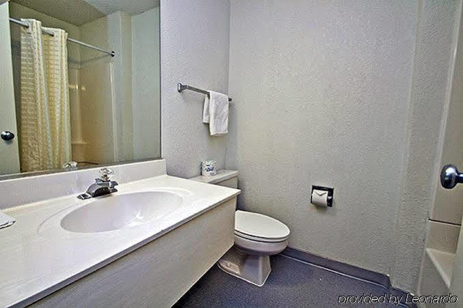 Baymont Inn & Suites Шони Экстерьер фото