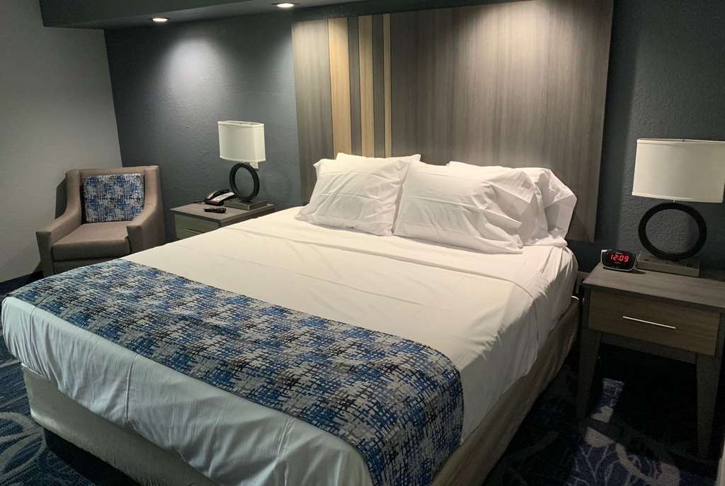 Baymont Inn & Suites Шони Номер фото