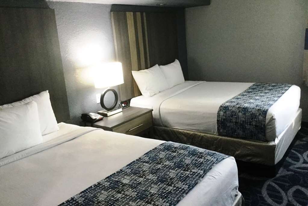 Baymont Inn & Suites Шони Номер фото